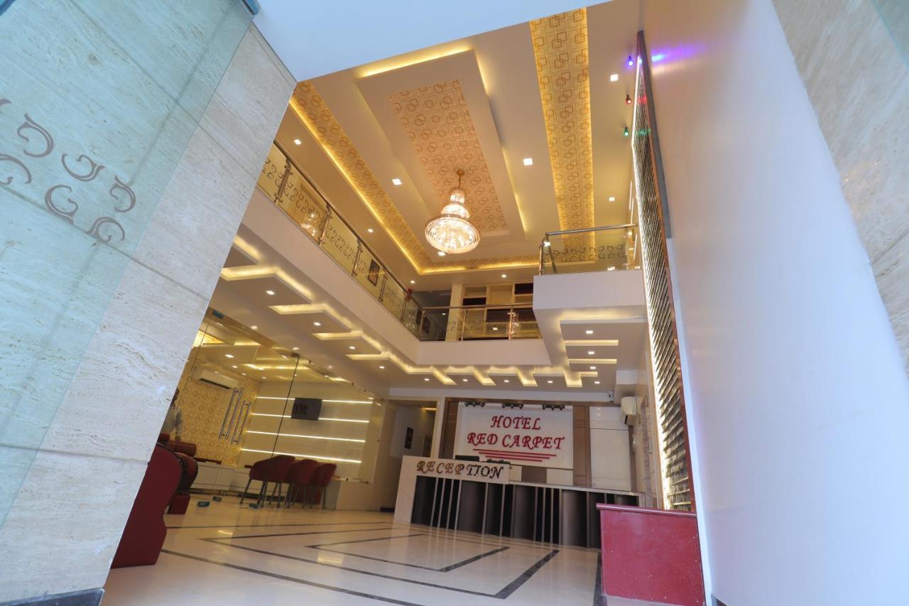 Hotel Sahib'S Red Carpet - The Family & Corporate Hotel Agra  Dış mekan fotoğraf